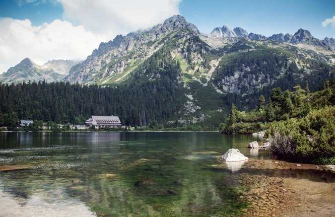 Klimatyczny hotel w górach?